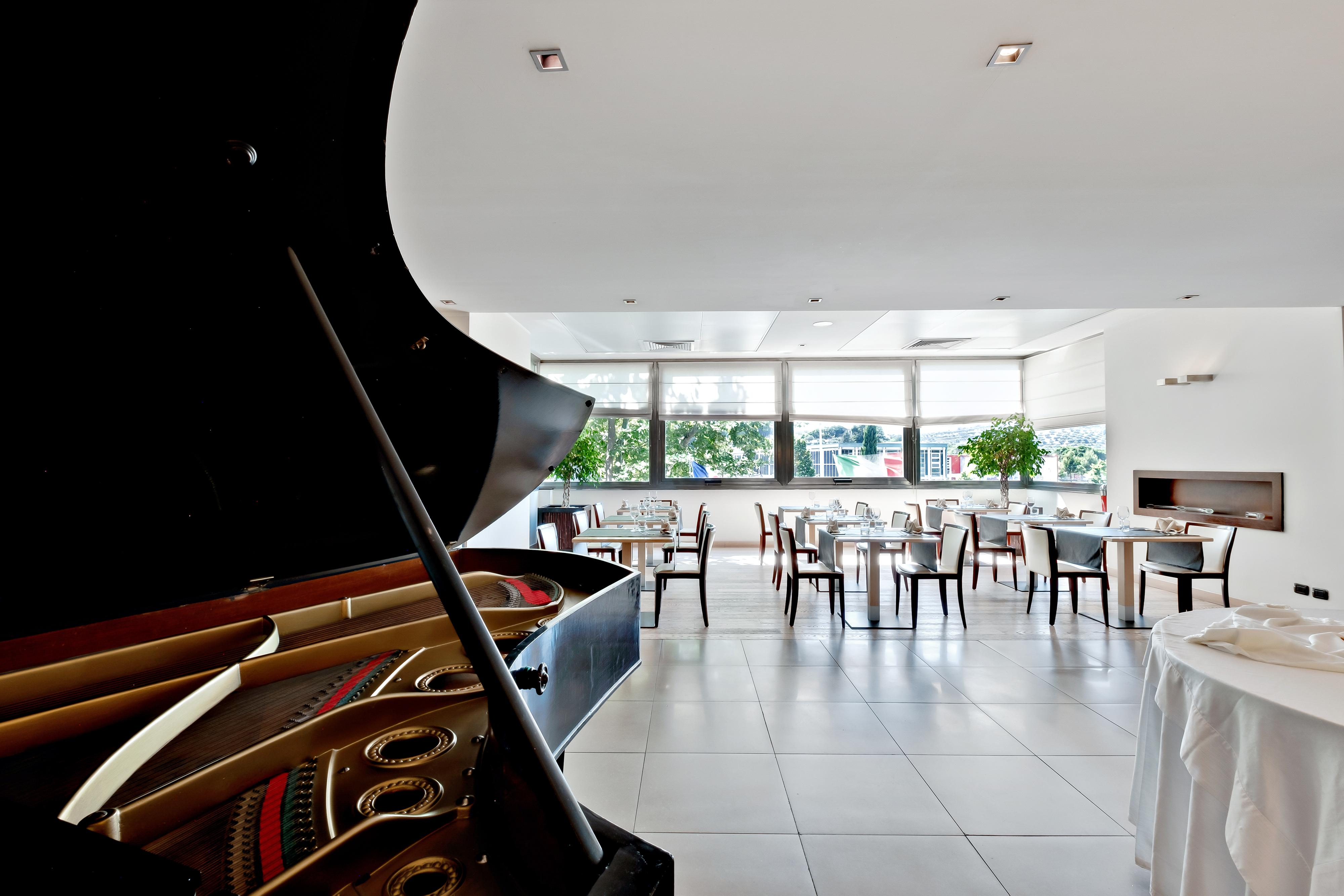 Italiana Hotels โกเซนซา ภายนอก รูปภาพ