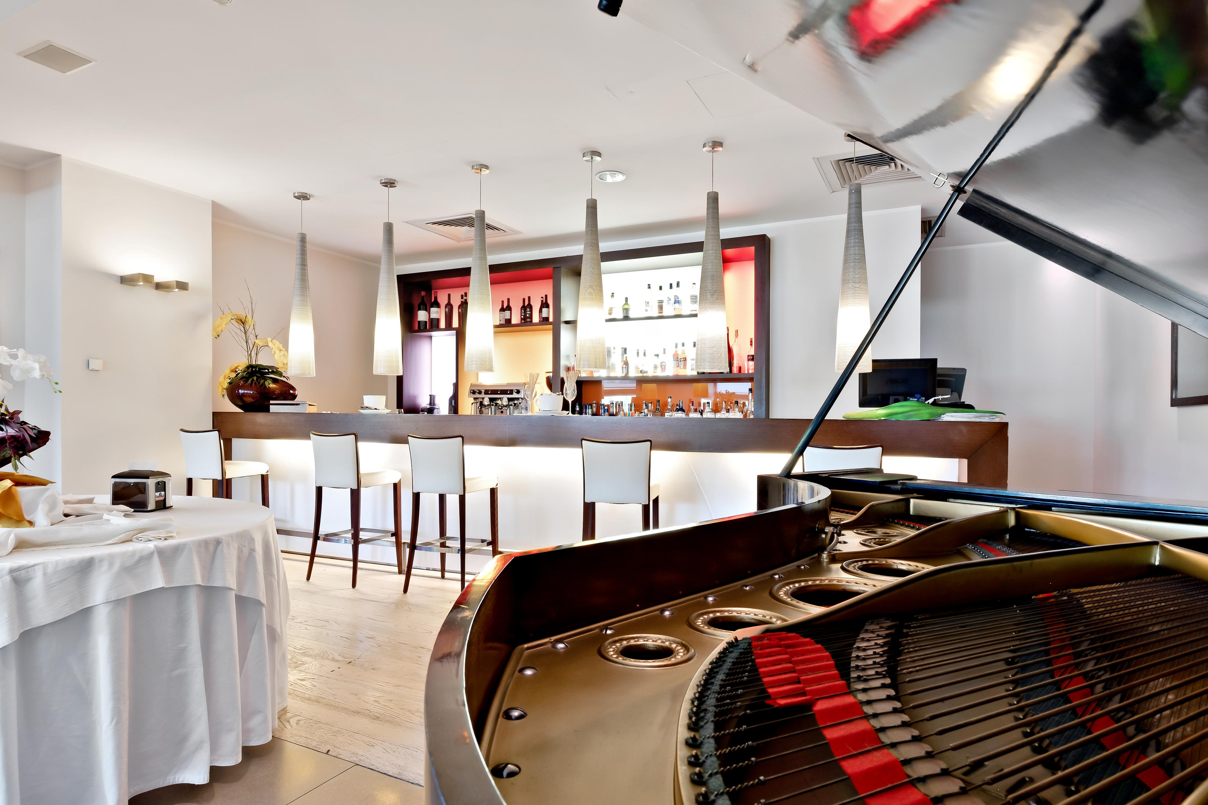 Italiana Hotels โกเซนซา ภายนอก รูปภาพ