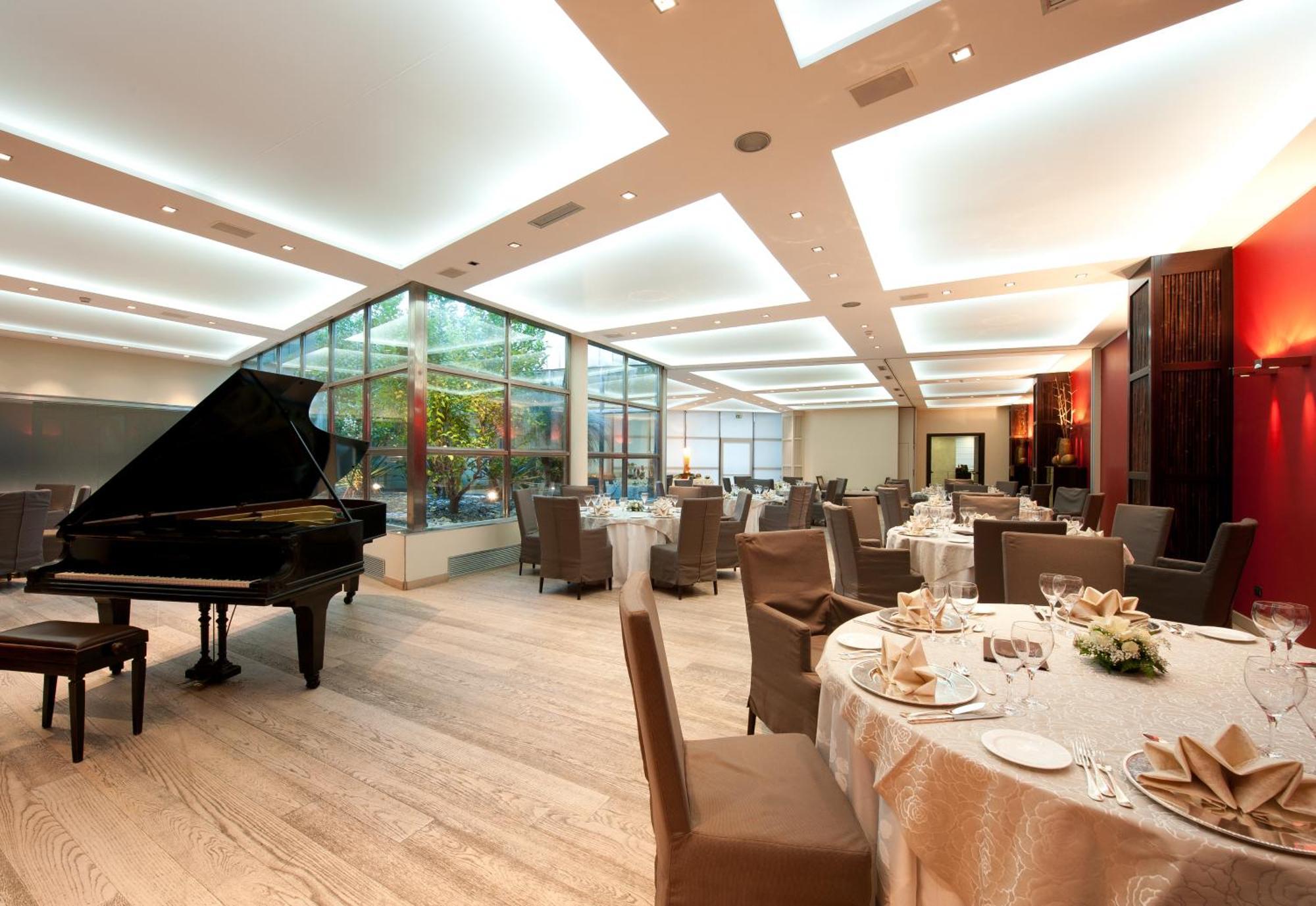 Italiana Hotels โกเซนซา ภายนอก รูปภาพ