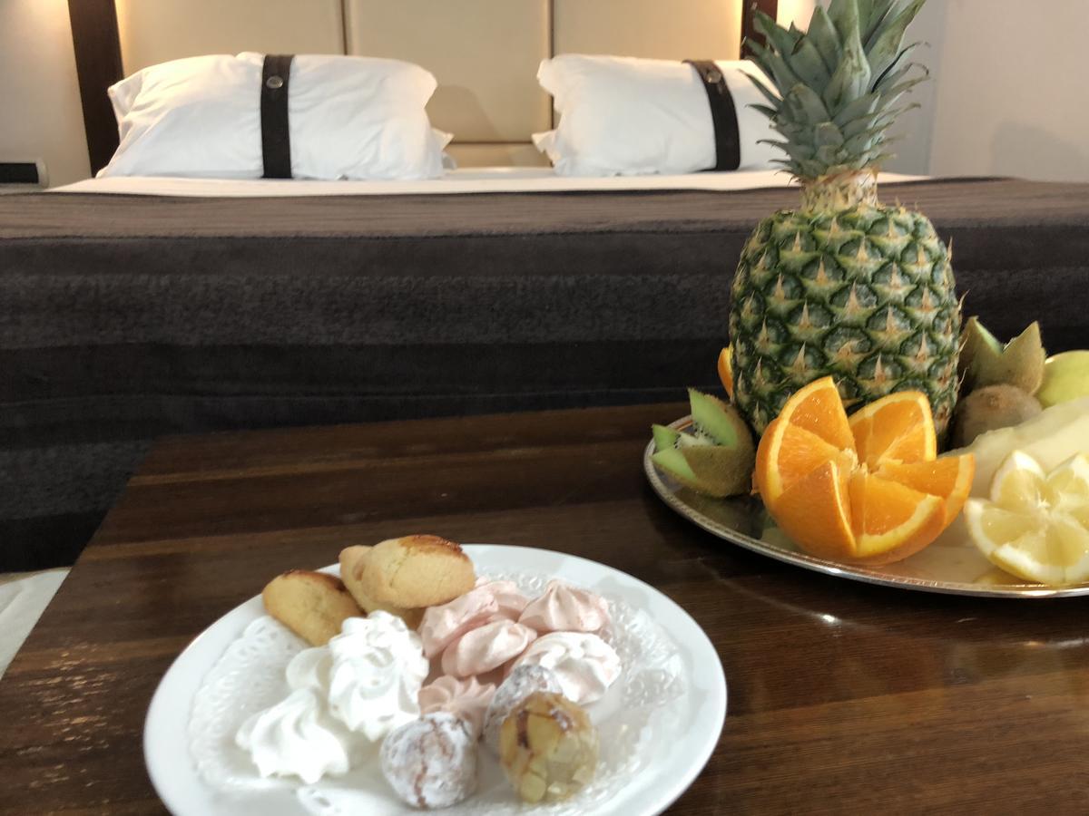 Italiana Hotels โกเซนซา ภายนอก รูปภาพ