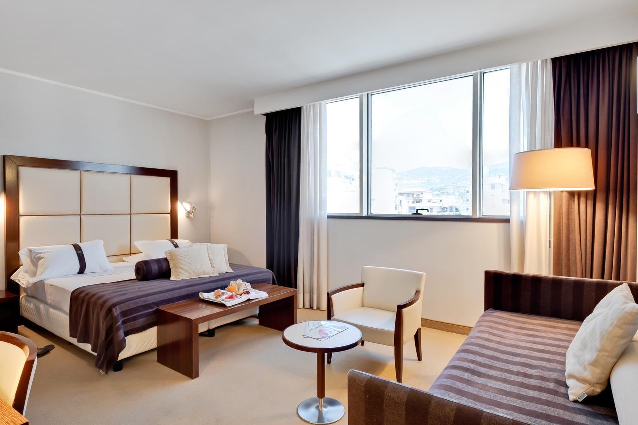 Italiana Hotels โกเซนซา ภายนอก รูปภาพ